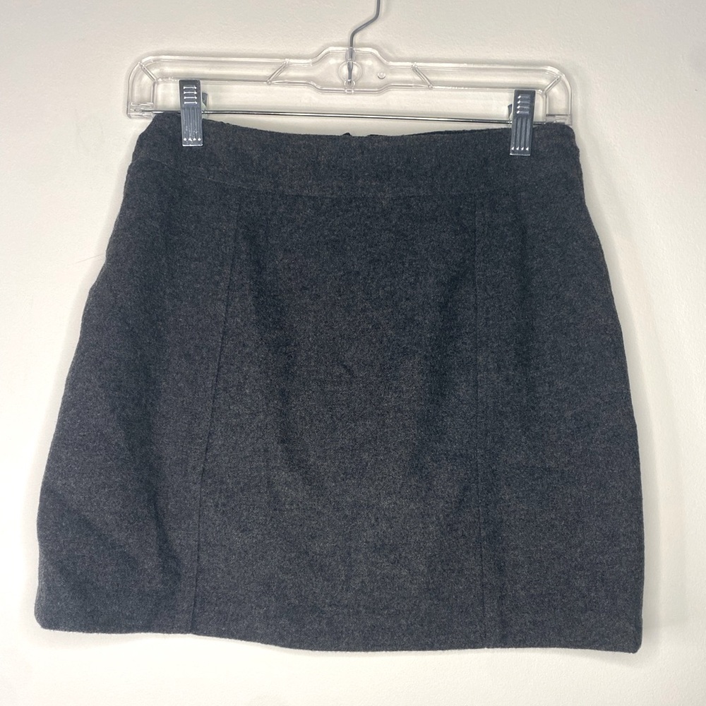 Old Navy Clothing Co Vintage Wool Blend Gray Mini Skirt Size 4 Academia Preppy - Picture 1 of 11